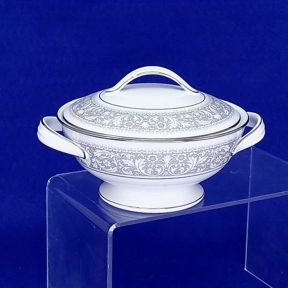 Sugar Bowl & Lid Noritake "Naples" Fine China 6975 Vintage Discontinued Pattern